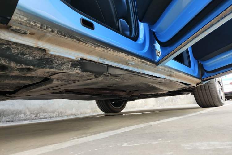 Used Volkswagen Tiguan L 2024 PRO 380TSI Four-Wheel Drive R-Line Prestige Edition Right Side Sill