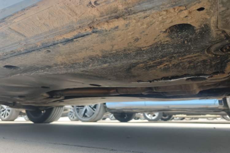 Used Volkswagen Tiguan L 2024 PRO 380TSI Four-Wheel Drive R-Line Prestige Edition Right Side Sill