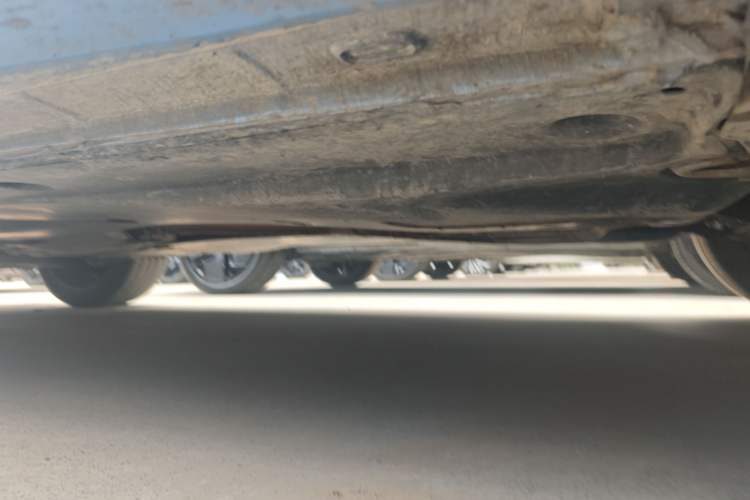 Used Volkswagen Tiguan L 2024 PRO 380TSI Four-Wheel Drive R-Line Prestige Edition Right Side Sill