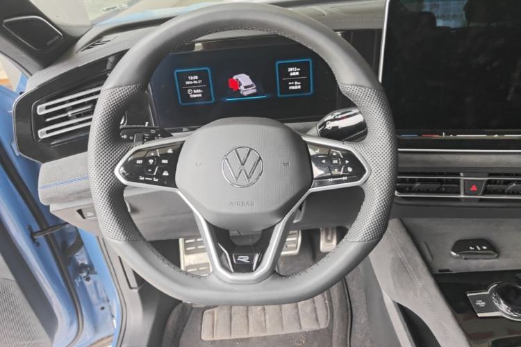 Used Volkswagen Tiguan L 2024 PRO 380TSI Four-Wheel Drive R-Line Prestige Edition Steering Wheel