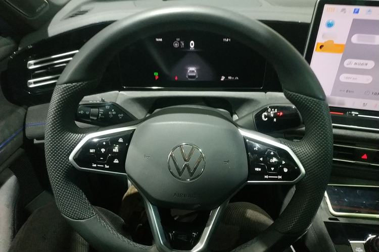 Used Volkswagen Tiguan L 2024 PRO 380TSI Four-Wheel Drive R-Line Prestige Edition Steering Wheel