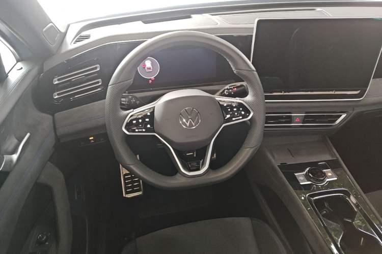 Used Volkswagen Tiguan L 2024 PRO 380TSI Four-Wheel Drive R-Line Prestige Edition Steering Wheel