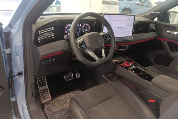 Used Volkswagen Tiguan L 2024 PRO 380TSI Four-Wheel Drive R-Line Prestige Edition Steering Wheel