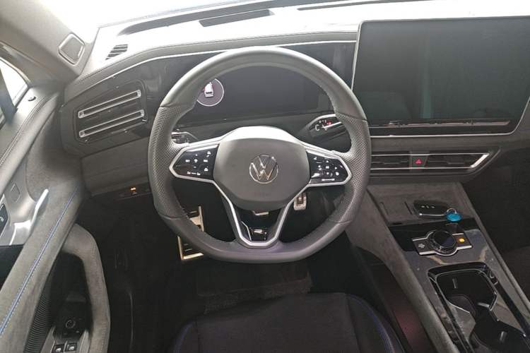 Used Volkswagen Tiguan L 2024 PRO 380TSI Four-Wheel Drive R-Line Prestige Edition Steering Wheel
