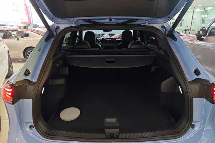 Used Volkswagen Tiguan L 2024 PRO 380TSI Four-Wheel Drive R-Line Prestige Edition Trunk