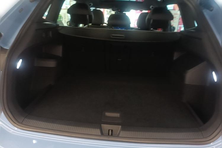 Used Volkswagen Tiguan L 2024 PRO 380TSI Four-Wheel Drive R-Line Prestige Edition Trunk
