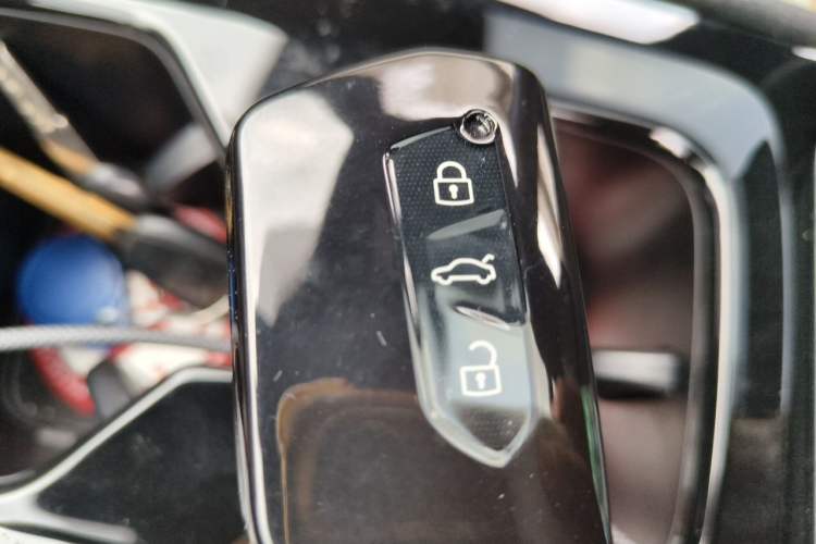 Used Volkswagen Tiguan L 2024 PRO 380TSI Four-Wheel Drive R-Line Prestige Edition Vehicle Key