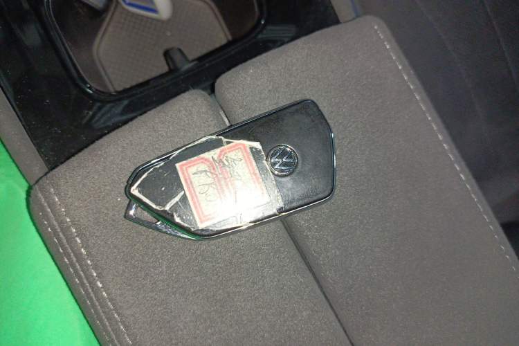 Used Volkswagen Tiguan L 2024 PRO 380TSI Four-Wheel Drive R-Line Prestige Edition Vehicle Key