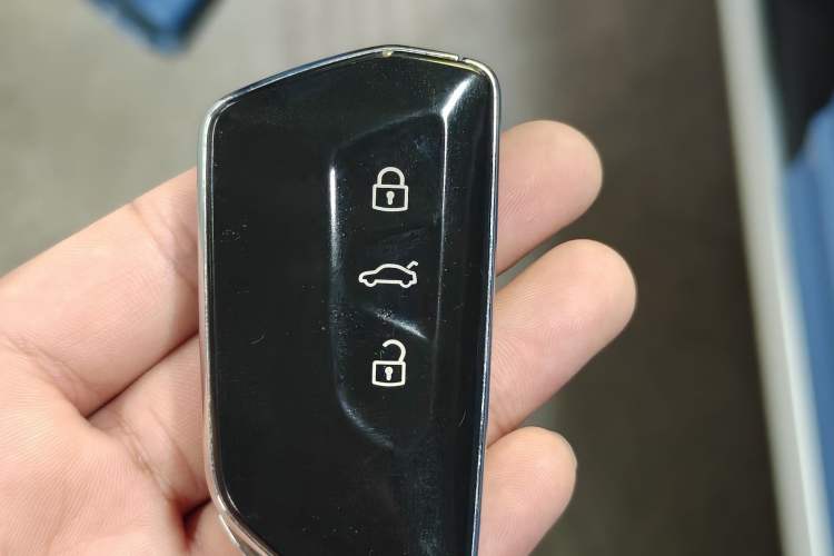 Used Volkswagen Tiguan L 2024 PRO 380TSI Four-Wheel Drive R-Line Prestige Edition Vehicle Key