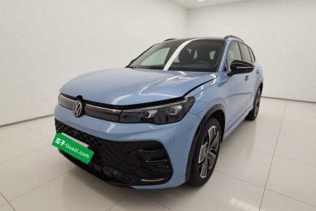 Volkswagen Tiguan L 2024 PRO 380TSI Four-Wheel Drive R-Line Prestige Edition مستعملة