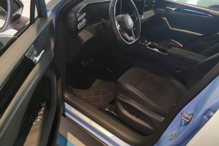 Used Volkswagen Tiguan L 2024 PRO 380TSI Four-Wheel Drive R-Line Prestige Edition Driver Seat