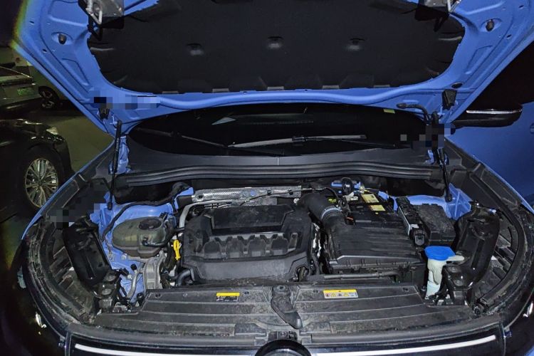 Used Volkswagen Tiguan L 2024 PRO 380TSI Four-Wheel Drive R-Line Prestige Edition Engine Bay