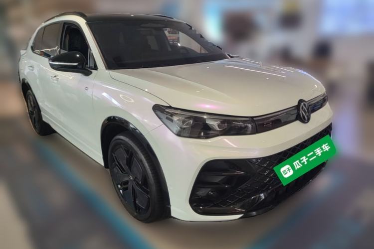 Used Volkswagen Tiguan L 2024 PRO 380TSI Four-Wheel Drive R-Line Prestige Edition Front Right 45 Deg