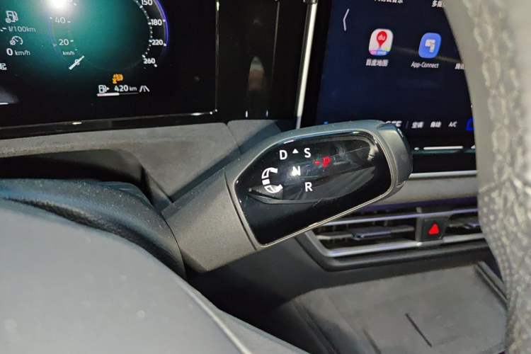 Used Volkswagen Tiguan L 2024 PRO 380TSI Four-Wheel Drive R-Line Prestige Edition Gear Lever