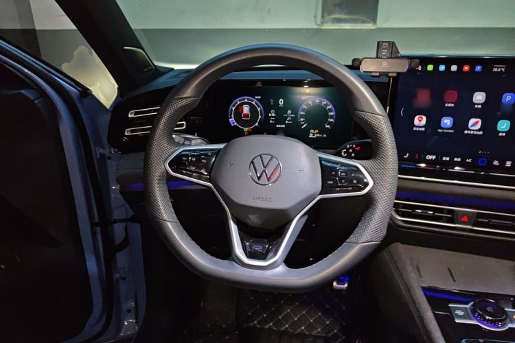 Used Volkswagen Tiguan L 2024 PRO 380TSI Four-Wheel Drive R-Line Prestige Edition Steering Wheel