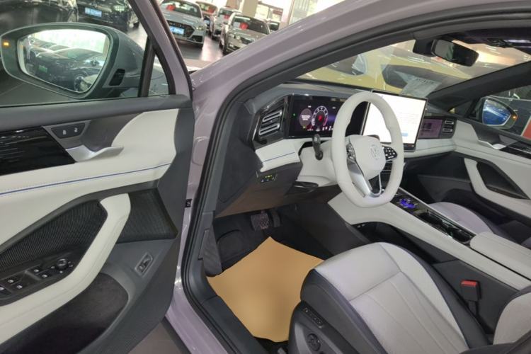 Used Volkswagen Tiguan L 2024 PRO 330TSI Two-Wheel Drive Smart Edition Driver Seat