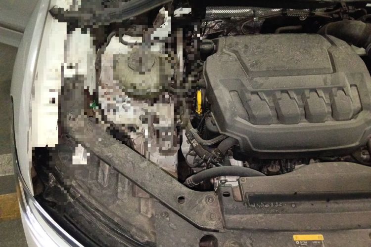 Used Volkswagen Tiguan L 2024 330TSI Automatic Two-Wheel Drive R-Line Enhanced Edition Engine Bay Right
