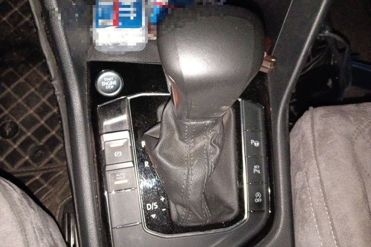 Used Volkswagen Tiguan L 2024 330TSI Automatic Two-Wheel Drive R-Line Enhanced Edition Gear Lever