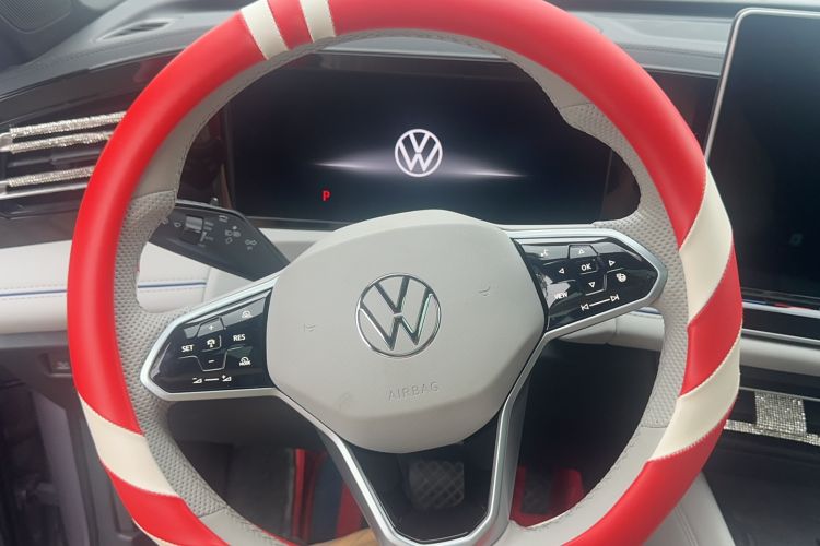 Used Volkswagen Tiguan L 2024 PRO 330TSI Two-Wheel Drive Smart Edition Instrument Cluster