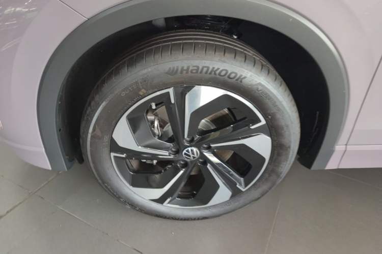 Used Volkswagen Tiguan L 2024 PRO 330TSI Two-Wheel Drive Smart Edition Left Front Wheel Hub