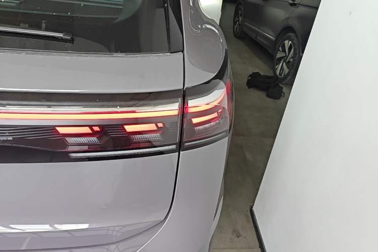 Used Volkswagen Tiguan L 2024 PRO 330TSI Two-Wheel Drive Smart Edition Right Rear Taillight