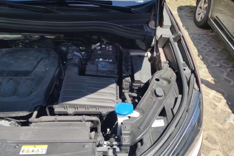 Used Volkswagen Tiguan L 2024 PRO 330TSI Two-Wheel Drive R-Line Smart Edition Engine Bay Left