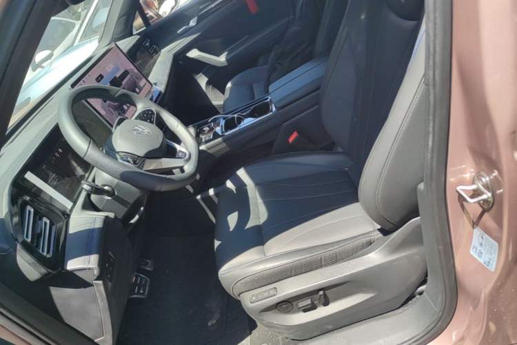 Used Volkswagen Tiguan L 2024 PRO 330TSI Two-Wheel Drive R-Line Smart Edition Left Front Seat