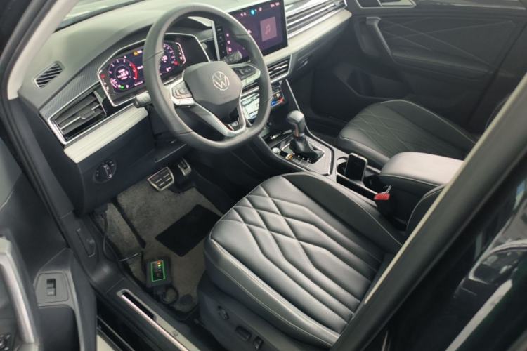 Used Volkswagen Tiguan L 2024 330TSI Automatic Two-Wheel Drive R-Line Enhanced Edition Driver Seat