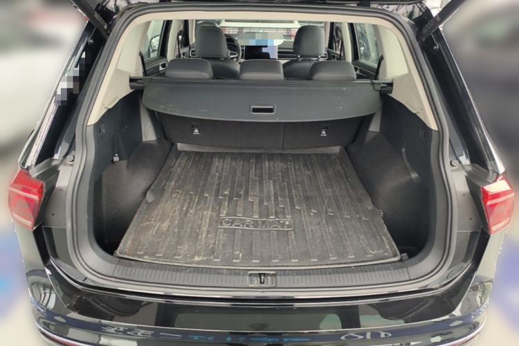 Used Volkswagen Tiguan L 2024 330TSI Automatic Two-Wheel Drive R-Line Enhanced Edition Trunk