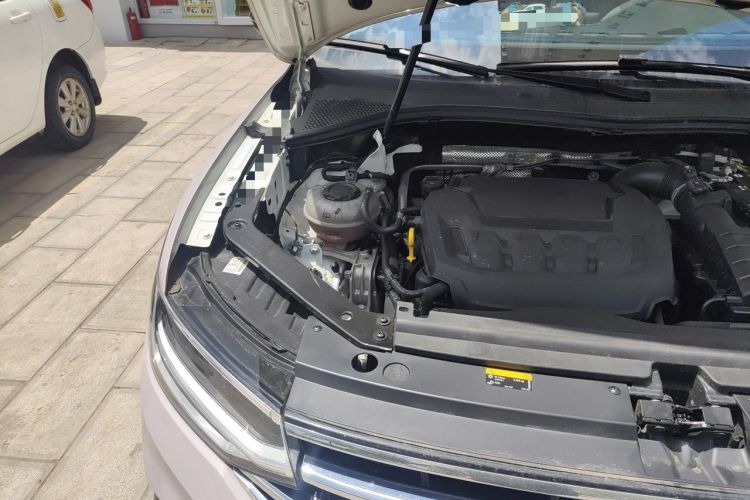 Used Volkswagen Tiguan L 2024 330TSI Automatic Two-Wheel Drive R-Line Enhanced Edition Engine Bay Right