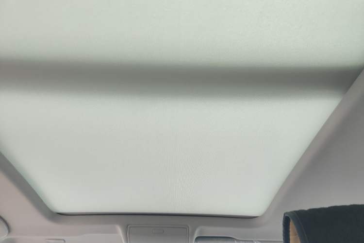 Used Volkswagen Tiguan L 2024 330TSI Automatic Two-Wheel Drive R-Line Enhanced Edition Headliner
