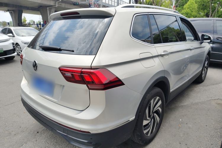 Used Volkswagen Tiguan L 2024 Outstanding Model 300TSI Automatic Two-Wheel Drive Longteng Edition Rear Right 45 Deg