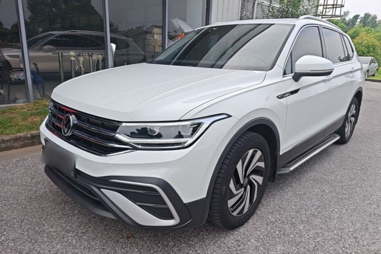 Used Volkswagen Tiguan L 2024 300TSI Automatic Two-Wheel Drive Smart Edition Guazi used car, China used car export, Used car for sale, Used cars, Cheapest cars for sale