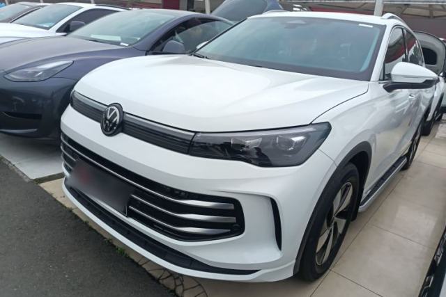 Ojetý Volkswagen Tiguan L 2024 PRO 330TSI Two-Wheel Drive Smart Drive Edition