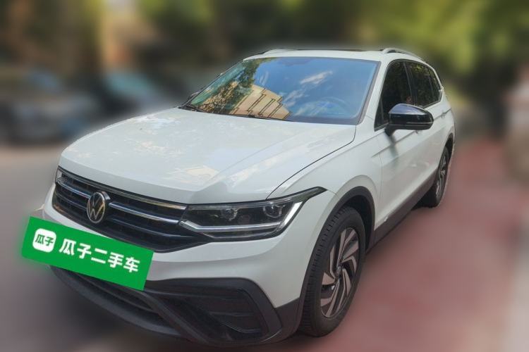 Volkswagen Tiguan L 2024 Outstanding Model 330TSI Automatic Two-Wheel Drive Longteng Edition d’occasion Guazi used car, China used car export, Used car for sale, Used  cars, Cheapest cars for sale