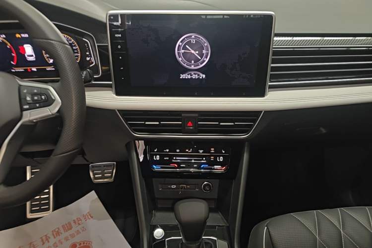 Used Volkswagen Tiguan L 2024 330TSI Automatic Two-Wheel Drive R-Line Enhanced Edition Audio And AC Panel