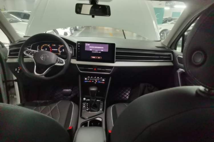 Used Volkswagen Tiguan L 2024 300TSI Automatic Two-Wheel Drive Smart Edition Audio And AC Panel