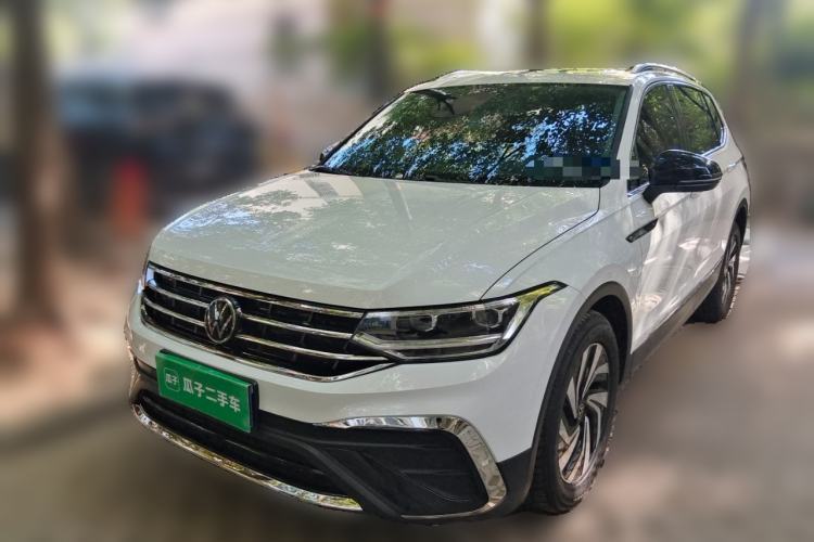 Used Volkswagen Tiguan L 2024 Outstanding Model 300TSI Automatic Two-Wheel Drive Longteng Edition Guazi used car, China used car export, Used car for sale, Used  cars, Cheapest cars for sale