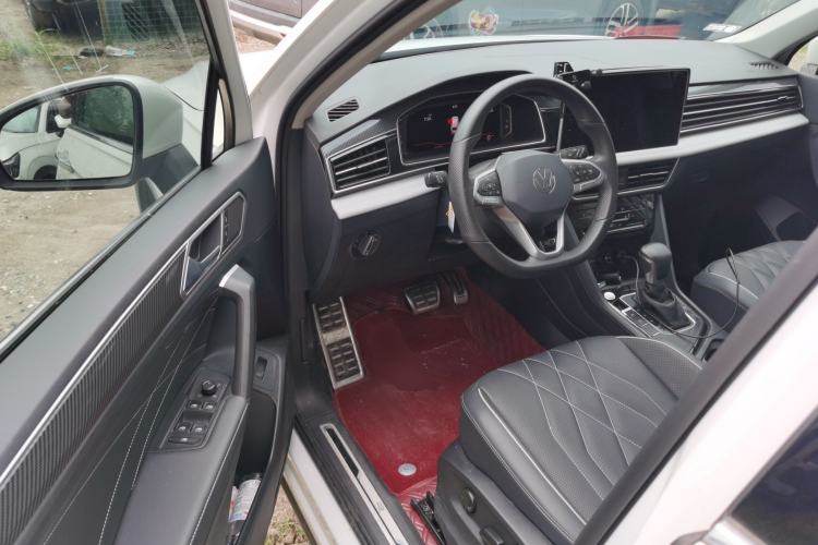 Used Volkswagen Tiguan L 2024 330TSI Automatic Two-Wheel Drive R-Line Enhanced Edition Driver Seat