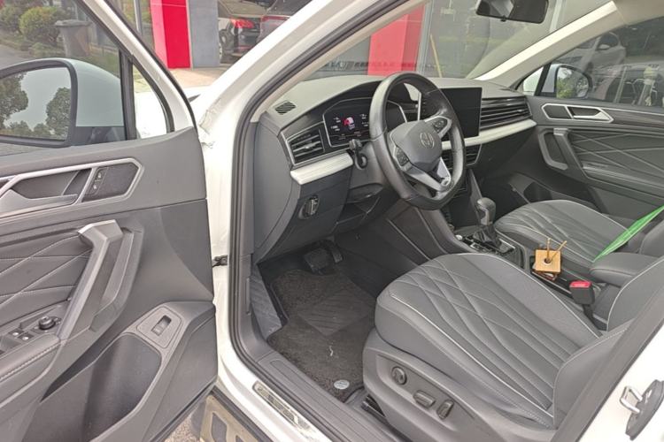 Used Volkswagen Tiguan L 2024 300TSI Automatic Two-Wheel Drive Smart Edition Driver Seat