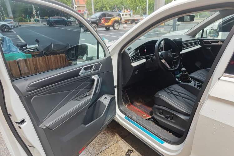 Used Volkswagen Tiguan L 2024 300TSI Automatic Two-Wheel Drive Smart Edition Driver Seat