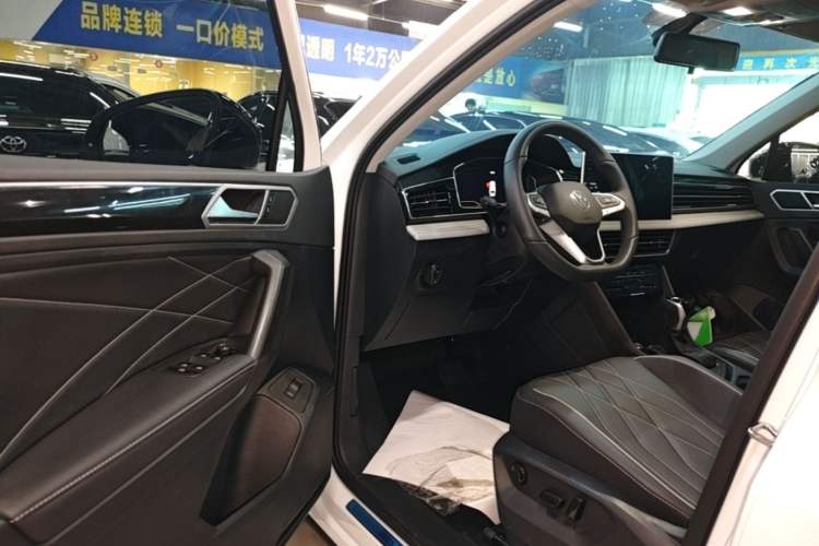 Used Volkswagen Tiguan L 2024 300TSI Automatic Two-Wheel Drive Smart Edition Driver Seat