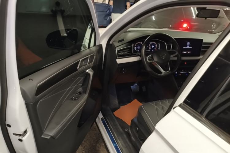 Used Volkswagen Tiguan L 2024 300TSI Automatic Two-Wheel Drive Smart Edition Driver Seat