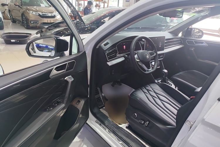 Used Volkswagen Tiguan L 2024 300TSI Automatic Two-Wheel Drive Smart Edition Driver Seat