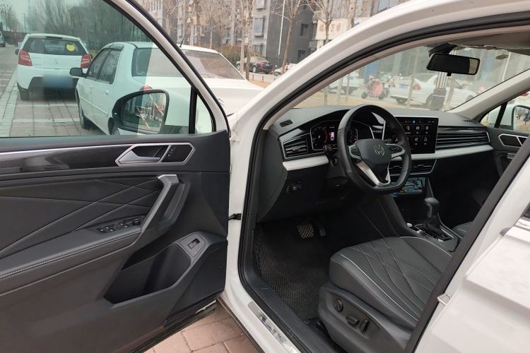 Used Volkswagen Tiguan L 2024 300TSI Automatic Two-Wheel Drive Smart Edition Driver Seat