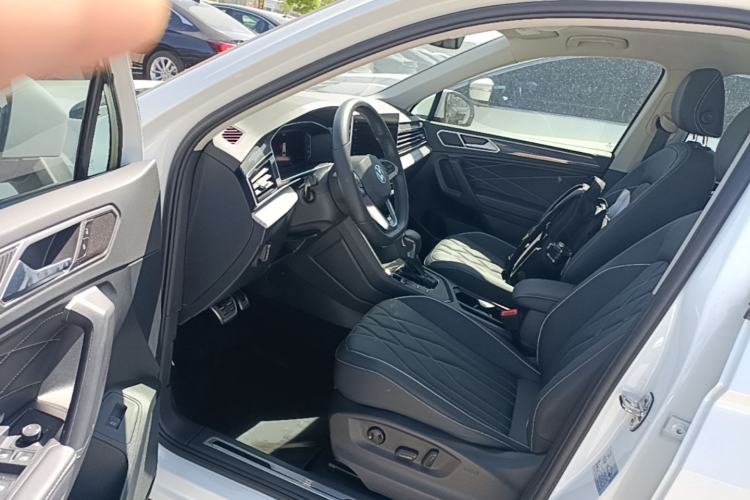 Used Volkswagen Tiguan L 2024 330TSI Automatic Two-Wheel Drive R-Line Enhanced Edition Driver Seat