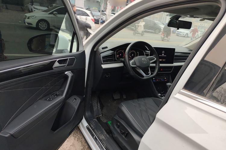 Used Volkswagen Tiguan L 2024 300TSI Automatic Two-Wheel Drive Smart Edition Driver Seat