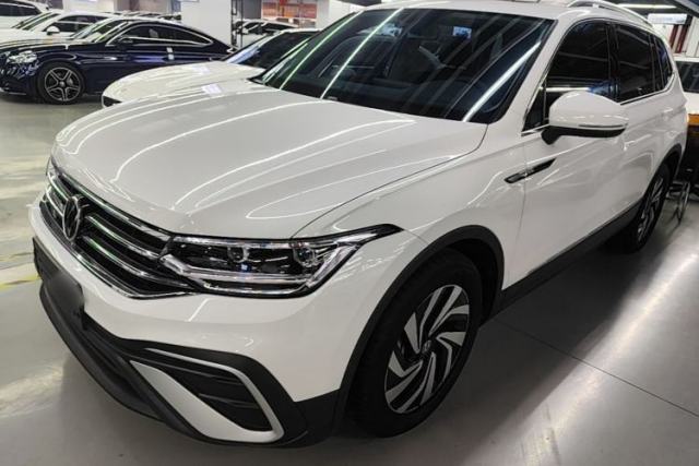 Volkswagen Tiguan L 2024 330TSI Automatic Two-Wheel Drive Smart Edition usado