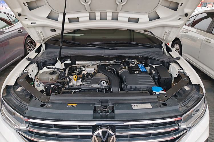Used Volkswagen Tiguan L 2024 300TSI Automatic Two-Wheel Drive Smart Edition Engine Bay