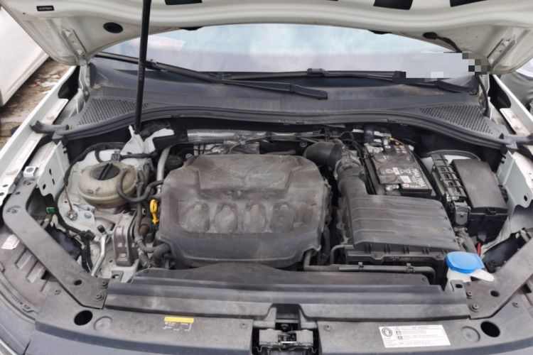 Used Volkswagen Tiguan L 2024 330TSI Automatic Two-Wheel Drive R-Line Enhanced Edition Engine Bay